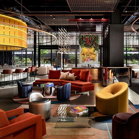 W Toronto Hotel Екстериор снимка