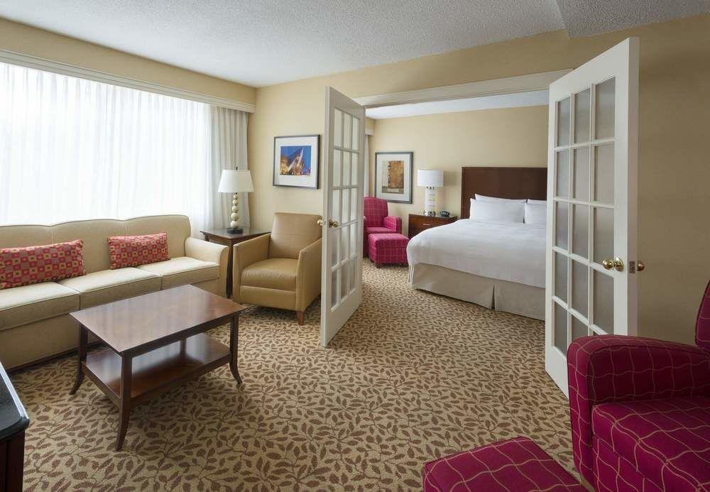 W Toronto Hotel Екстериор снимка