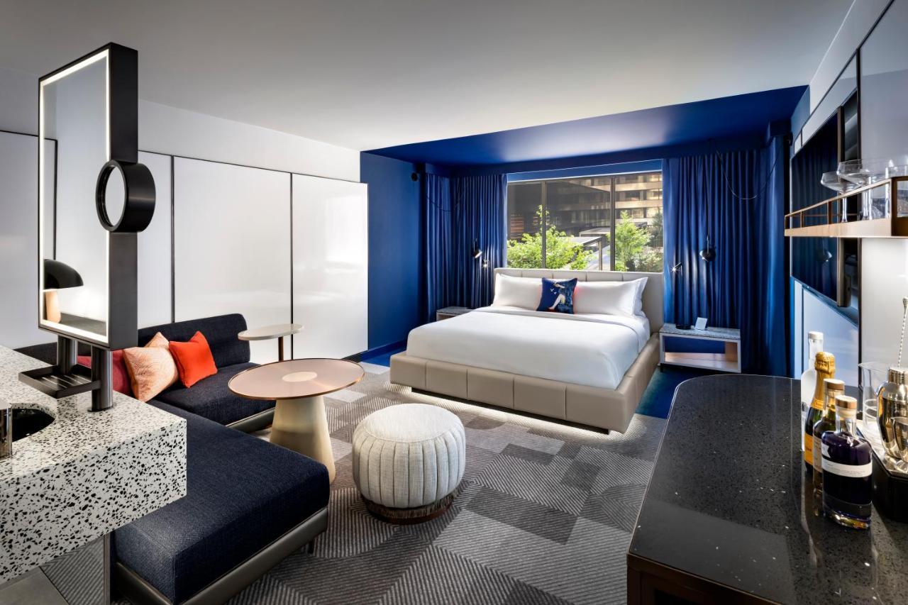 W Toronto Hotel Екстериор снимка