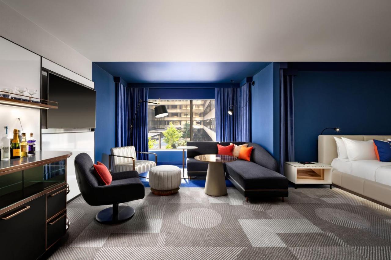 W Toronto Hotel Екстериор снимка