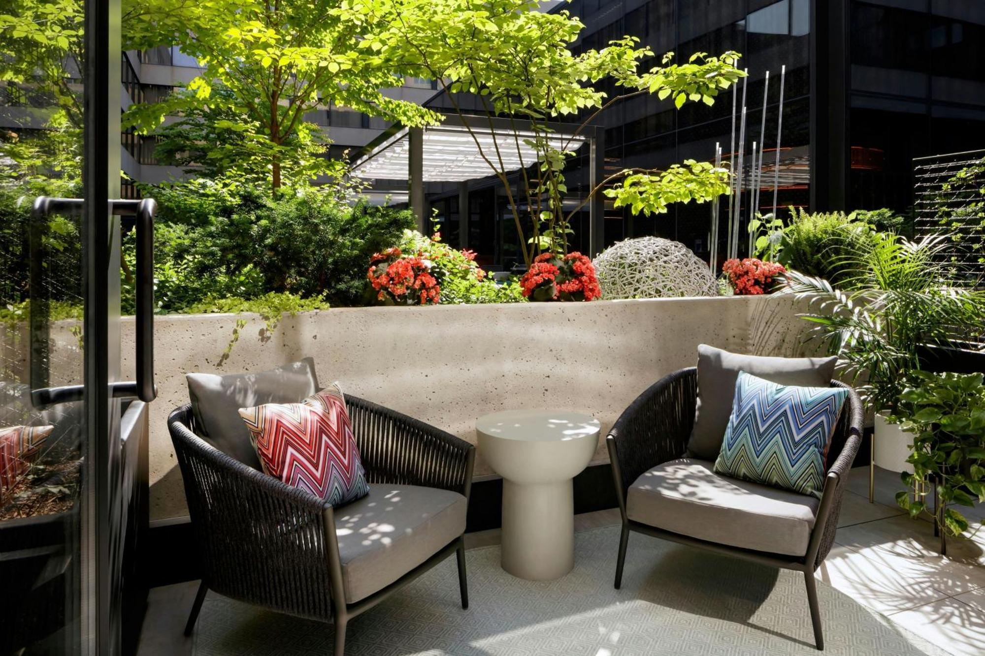 W Toronto Hotel Екстериор снимка