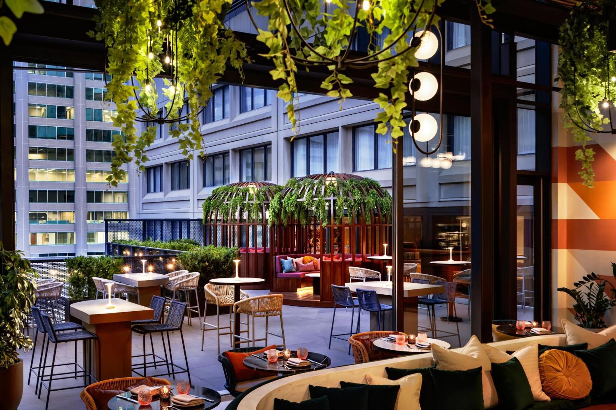 W Toronto Hotel Екстериор снимка